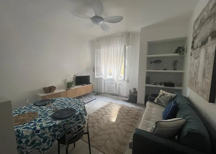 Hostdomus-casa Sole Lejlighed Finale Ligure