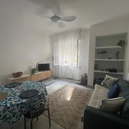 Hostdomus-casa Sole Apartment Finale Ligure